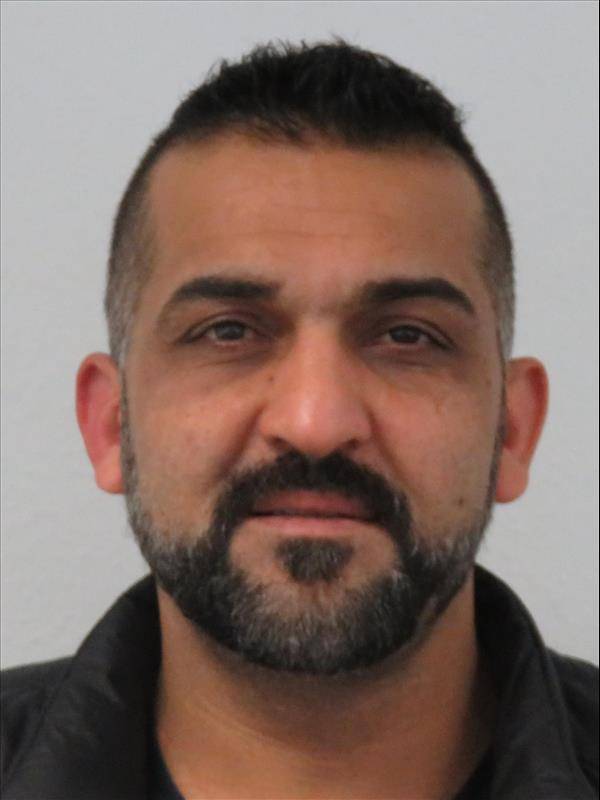Öffentlichkeitsfahndung mit Haftbefehl wegen versuchten Mordes: Wo ist Abdul Aziz?