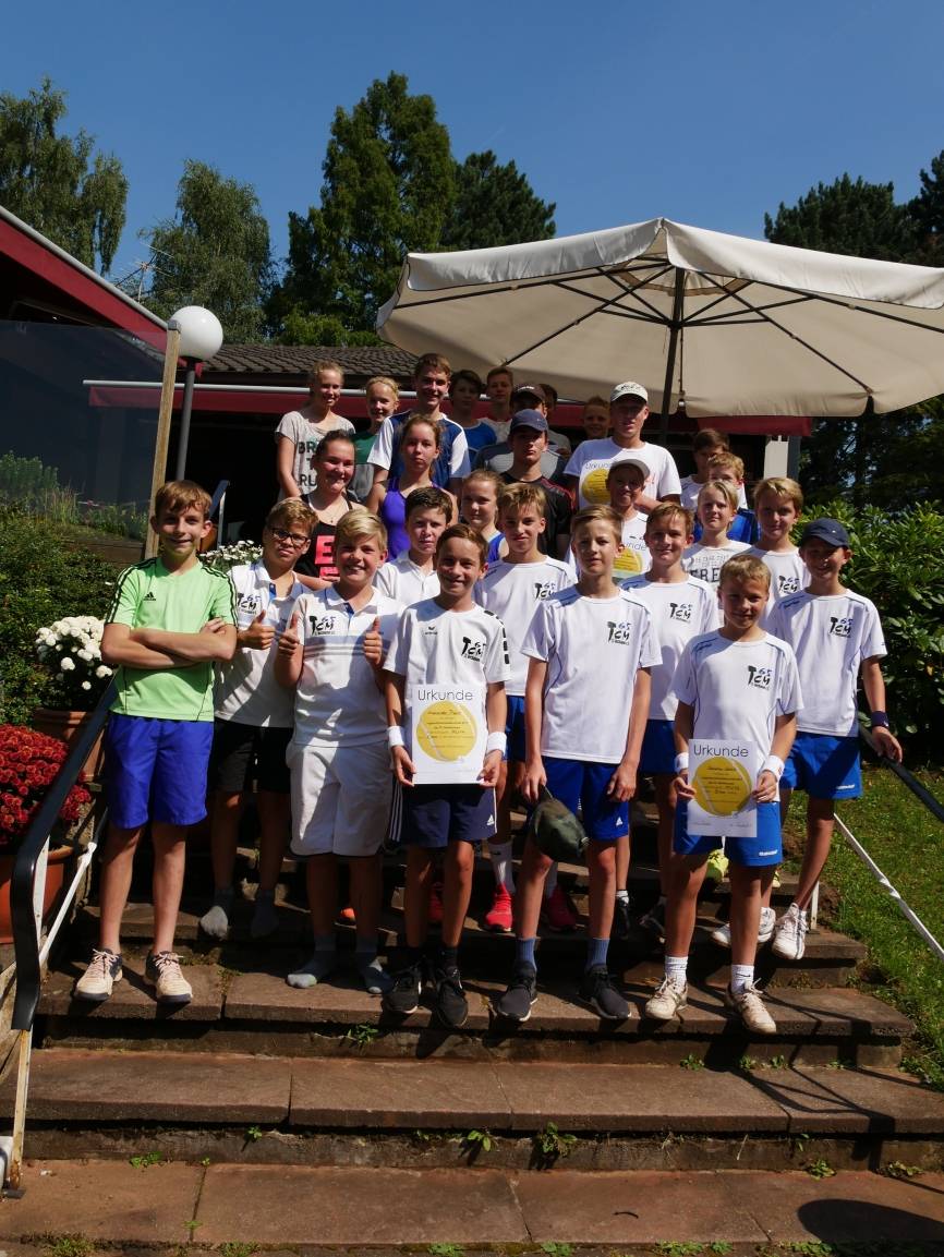 Anlage fest in der Hand der Tennisjugend