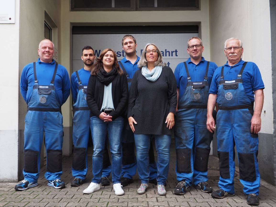  Stefan Lange, Luciano Manieri, Tanja Lange, Steven Jelen, Anita Jesse, Jens Lange und Vater Wolfgang Lange. 