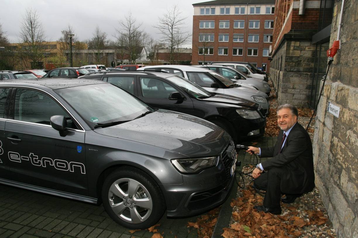 Bürgermeister und Politik setzen auf Elektromobilität