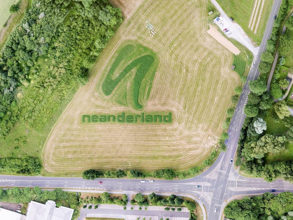 neanderland-Logo schmückte Feld zur Tour de France: Landrat Hendele dankt Eigentümer und Pächter