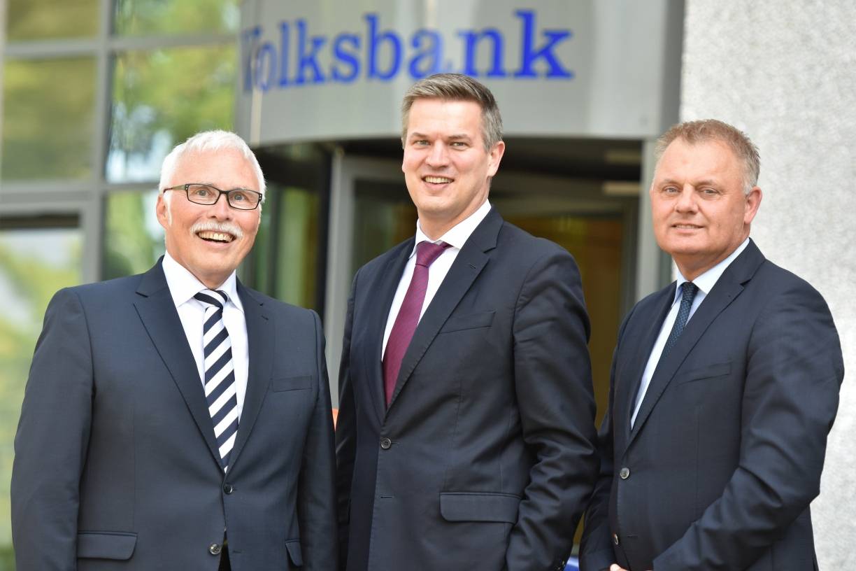  Bilden den Vorstand der künftigen Volksbank im Bergischen Land (v.l.): Lutz Uwe Magney, HardyBurdach und Andreas Otto (Vorstandsvorsitzender). 