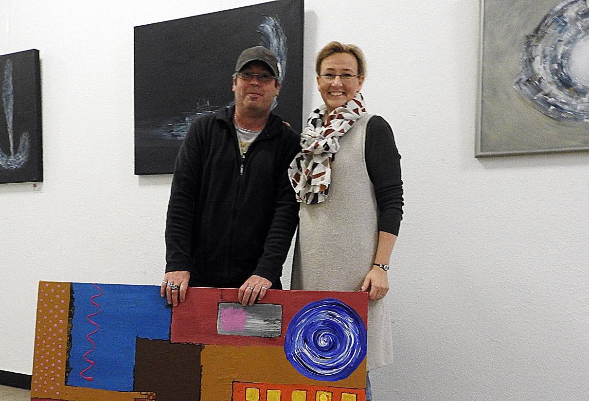  Die Künstler Tanja Guntrum und Ralf Buchholz stellen im Mettmanner Rathaus aus. 