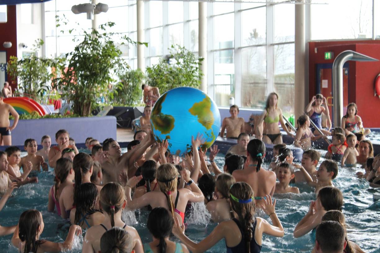 Ferien-Pool-Party im Neanderbad