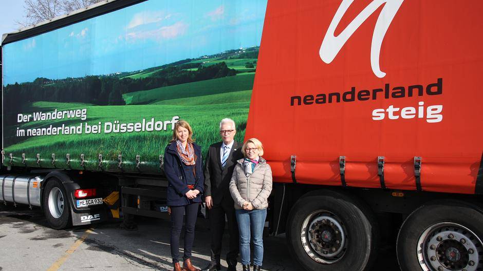 LKW machen Werbung für das neanderland