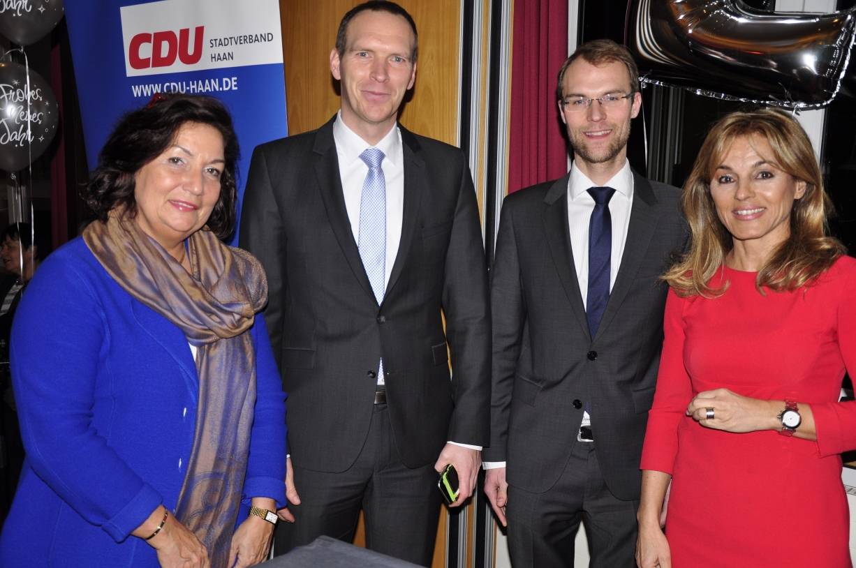  Claudia Schlottmann, Dr. Jan Heinisch, Dr. Christian Untrieser und Michaela Noll MdB. 