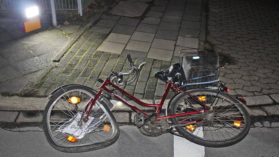 Fahrradfahrerin übersehen und schwer verletzt