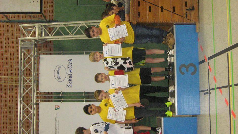 Die 4b mit Feyzi, Helge, Yannik, Pascal und...