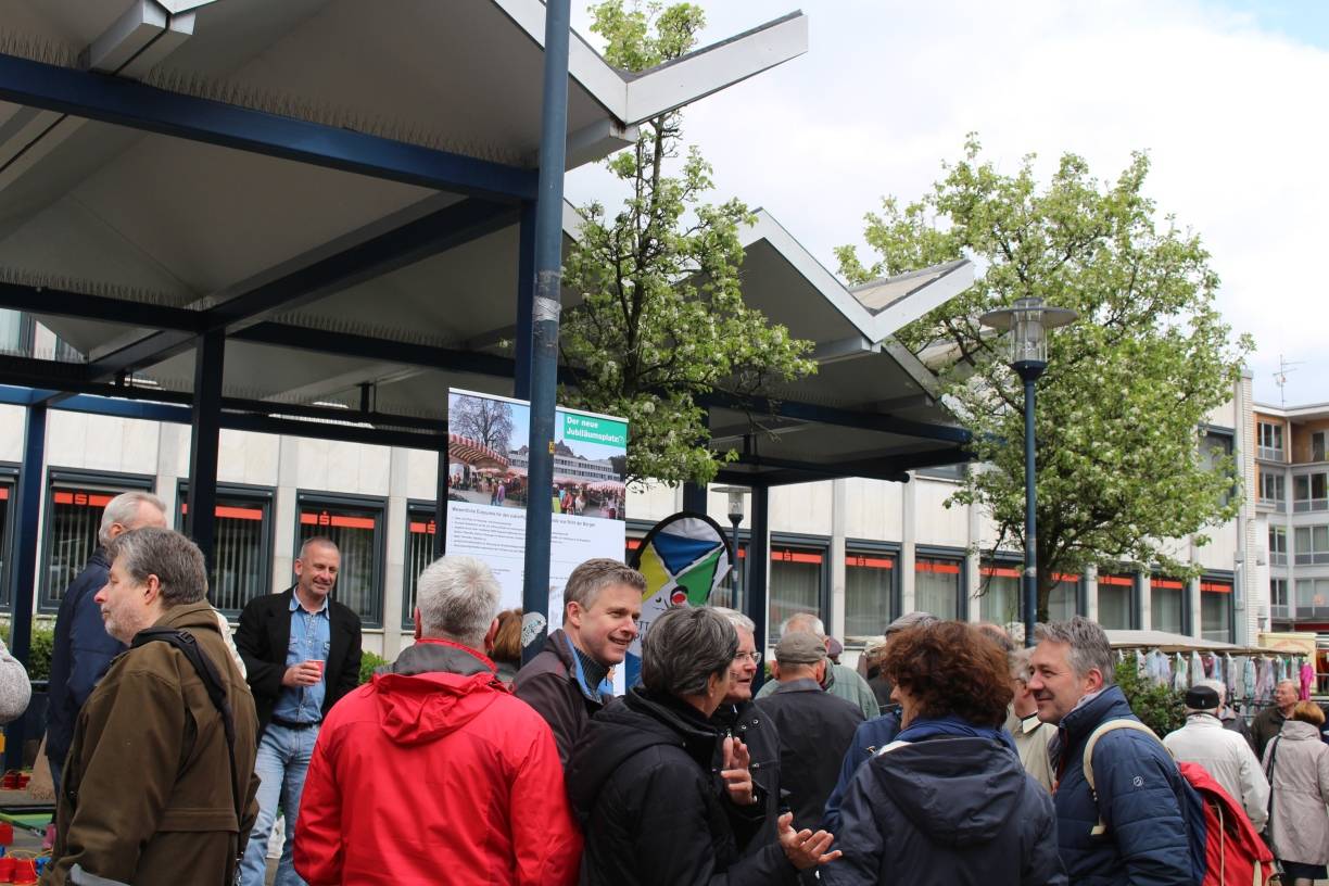 Jubiläumsplatz: Wohin mit den Bussen?