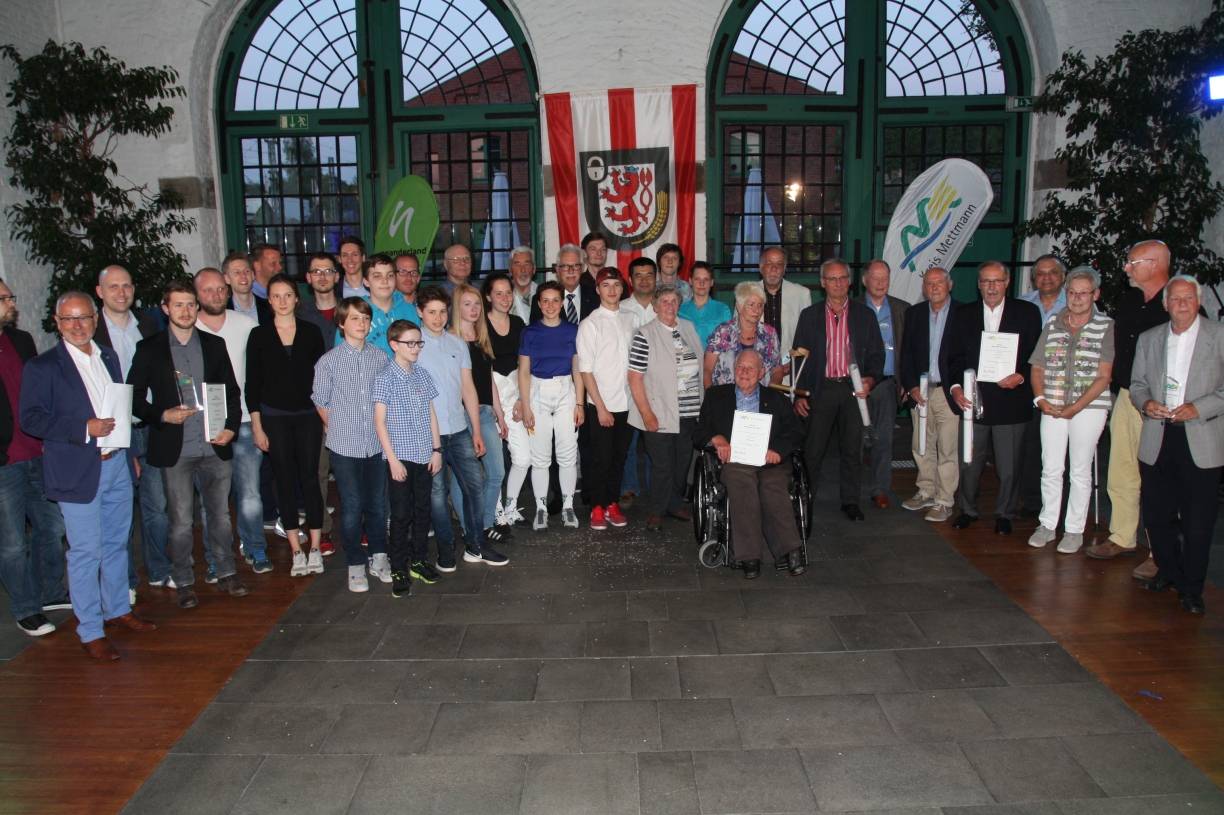 Anerkennung für erfolgreiche Team- und Einzelsportler: Der Kreis Mettmann ehrte herausragende Sportler