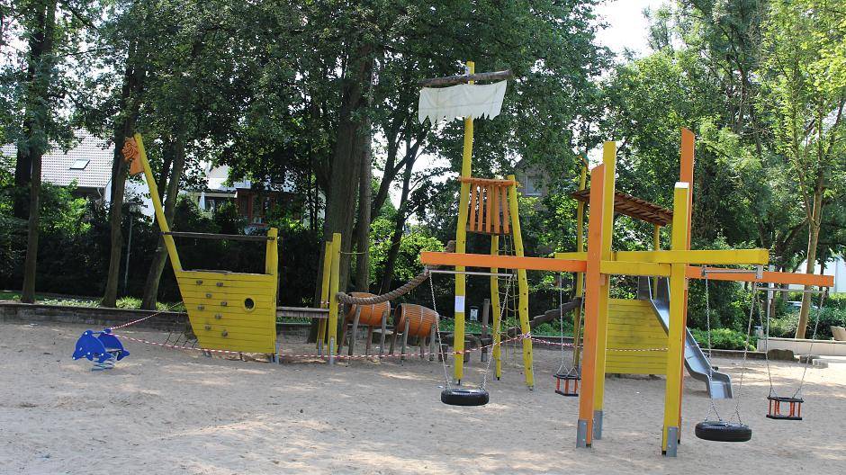 Fäkalien auf dem Kinderspielplatz