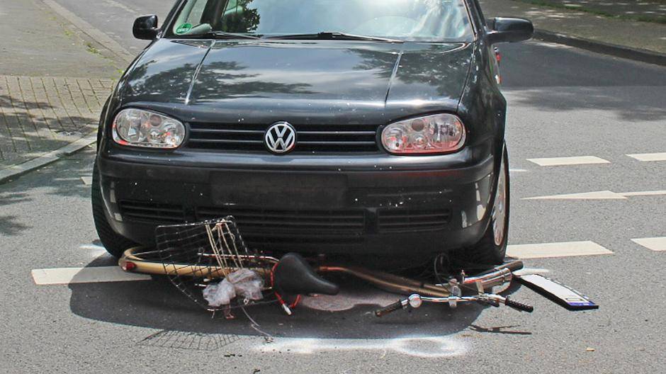 Radfahrer schwer verletzt