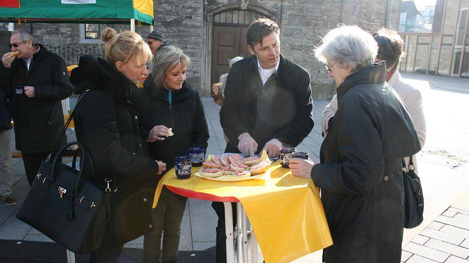 Baustellenfrühstück leitet die Umbauarbeiten in der Innenstadt ein