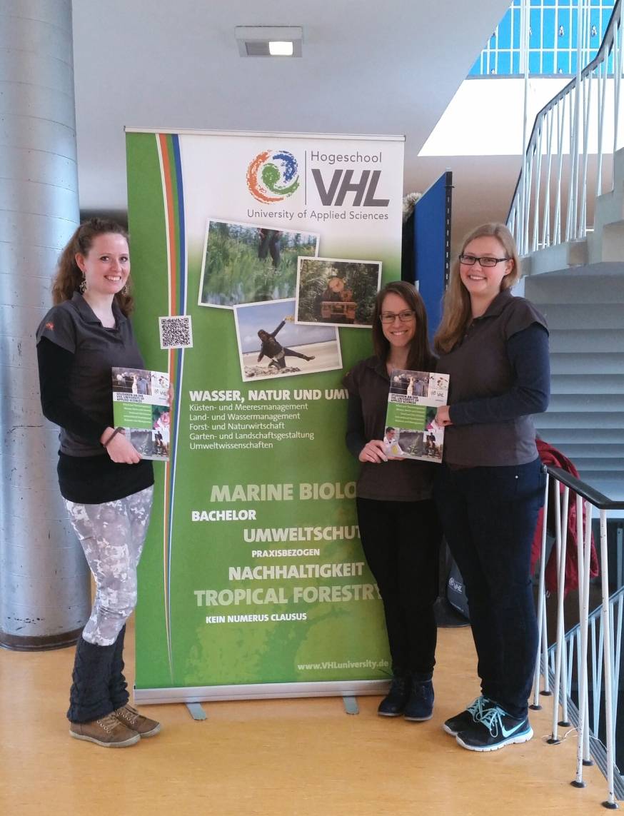  Stellten ihre Uni im KHG vor: Hannah Böing, Rebecca Lang und Carlotta Gagaik. 