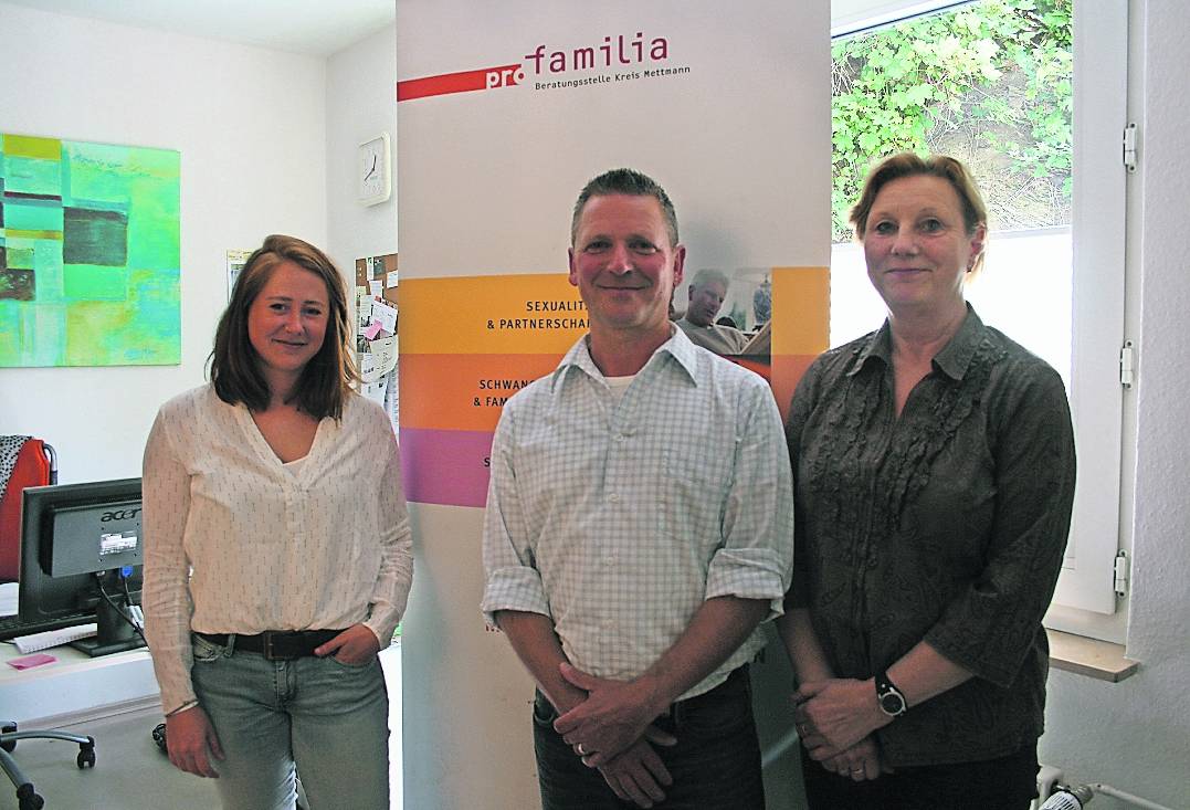  Nora Diecks, Jutta Heidrich und Andreas Müller von der Mettmanner Pro Familia Mettmann. 