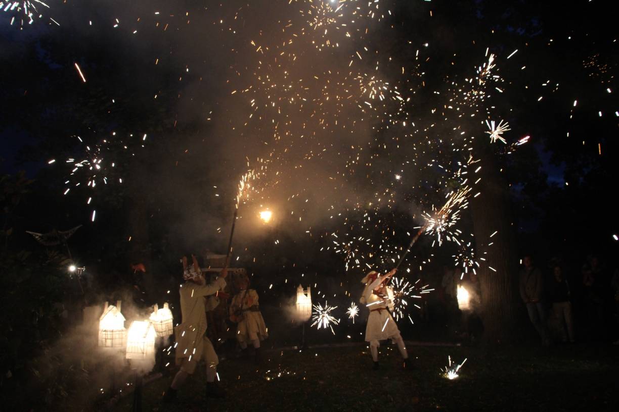  Solch eine spektakuläre Pyroshow erwartet die Mettmanner am Sasmtag. 