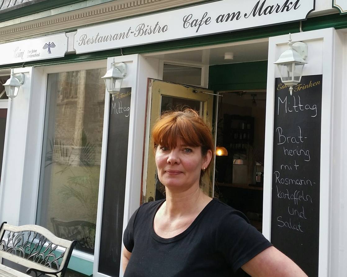  Tanja Schmitz vom Café am Markt ist erbost über die aktuelle Situation auf dem Markt. 