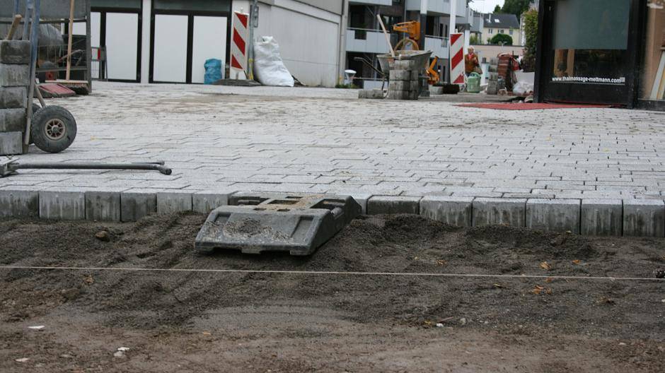 Neue Bodenbeläge am Lavalplatz