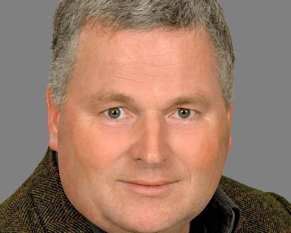  Dr. Norbert Stapper. 