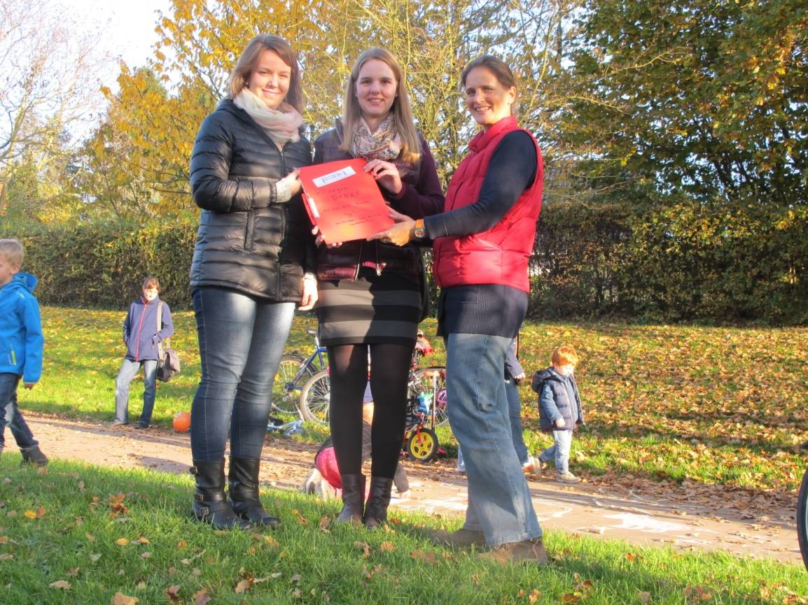 Ein bunter Spielplatz begeistert die Nachbarschaft