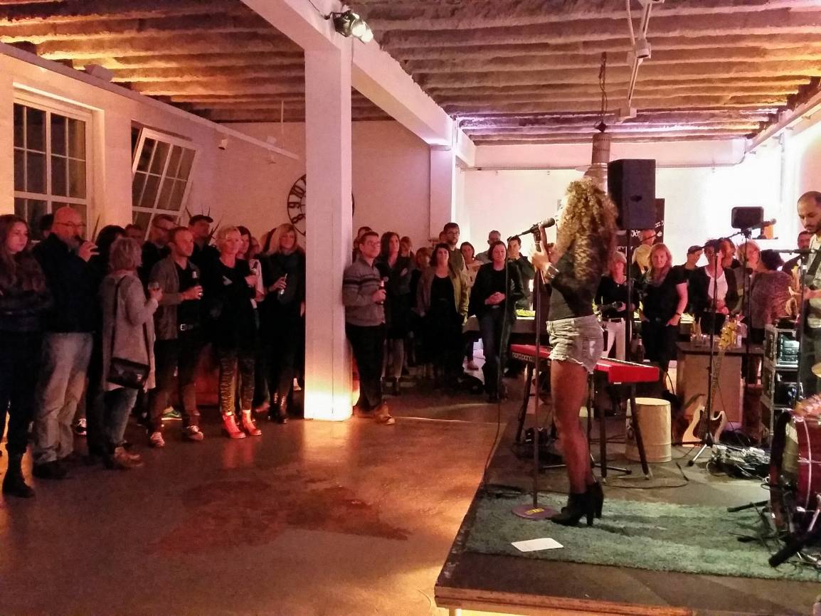  Die Band „Steel a Taxi“ sorgte in Mettmann für prächtige Stimmung. 