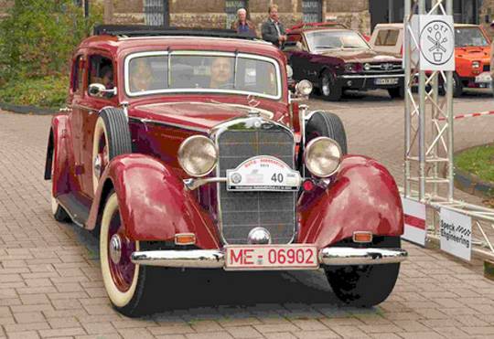  Historische Automobile gibt es am 13. September auf dem Mettmanner Rathausparkplatz zu sehen. 