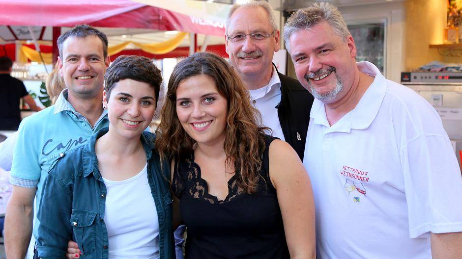 Bürgemeister Bernd Günther, Weinsommer-Initiator Jens-Christian Holtgreve und Ingo...