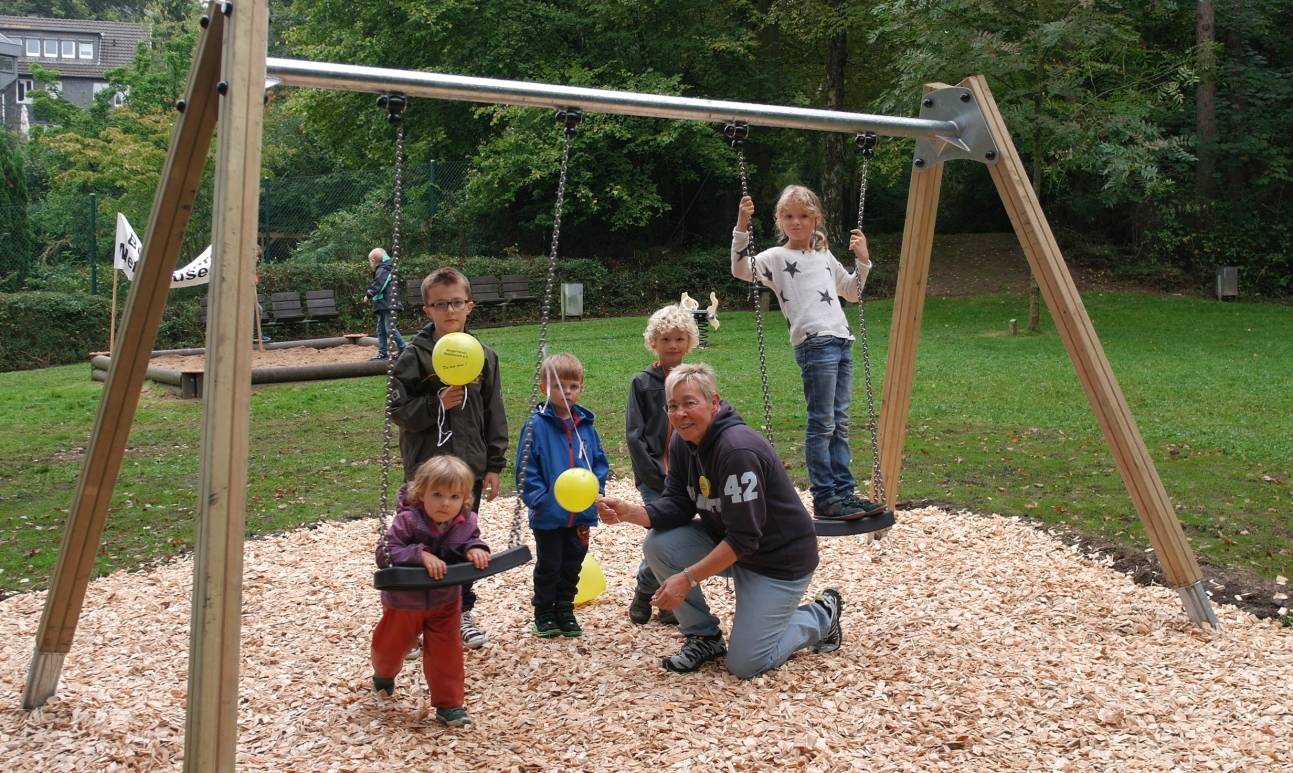  Hat sich für den neuen Spielplatz eingesetzt: Anette Regenhardt vom Metzkausener Bürgerverein. 