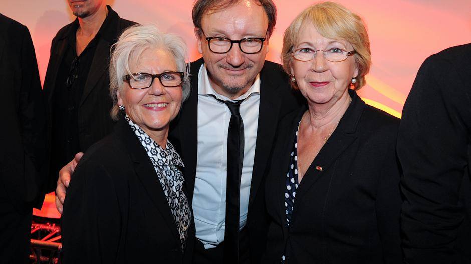 Die Preisträgerinnen Gabriele Rosslenbroich (links)  und Margarete Papenhoff (rechts,...