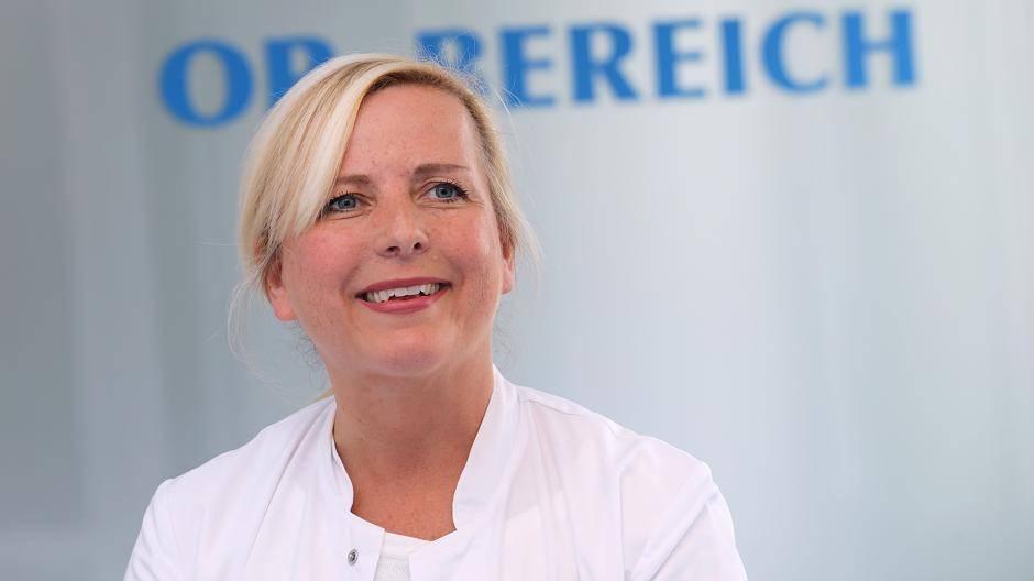 Die Chefärztin Dr. Livia Küffner ist eine erfahrene...