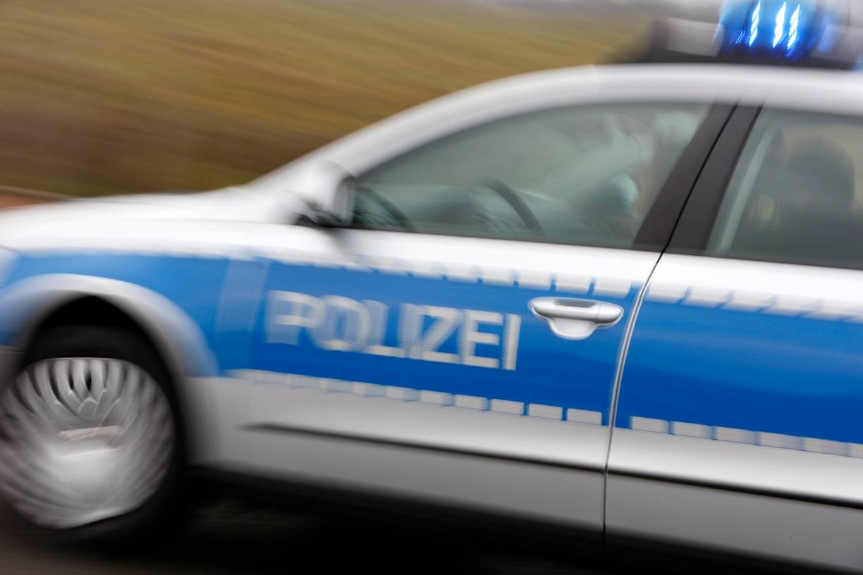 53-jährige Frau überfallen und beraubt