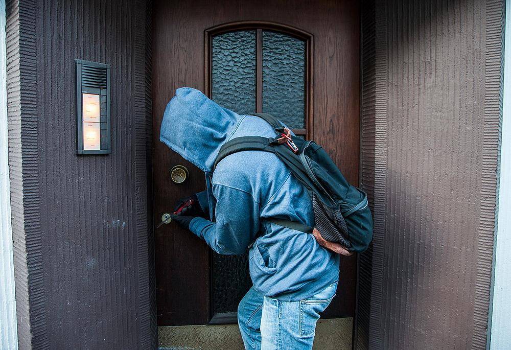 Unbekannte brechen in eine Gaststätte in Mettmann ein
