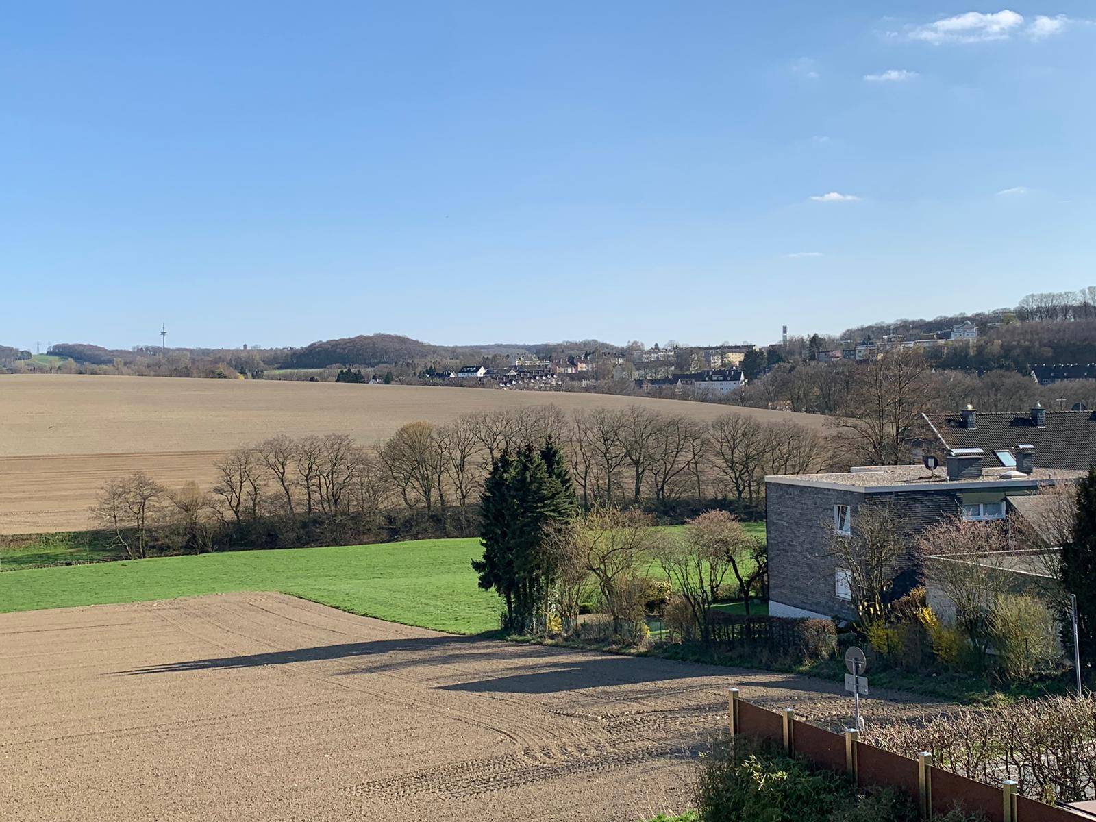  Blick auf den „Donnenberg/Teinberg“ in Velbert Neviges – eine von der Bezirksregierung anvisierte Fläche für Wohnbebauung. 