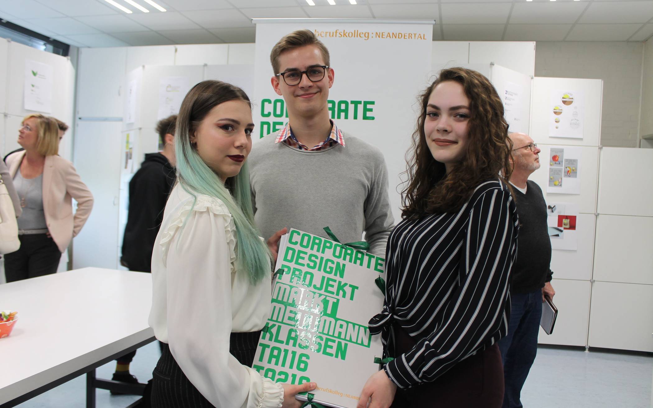 Cecielie Barth, Lars Haake und Jeanleen Morrone moderierten die Präsentation im...