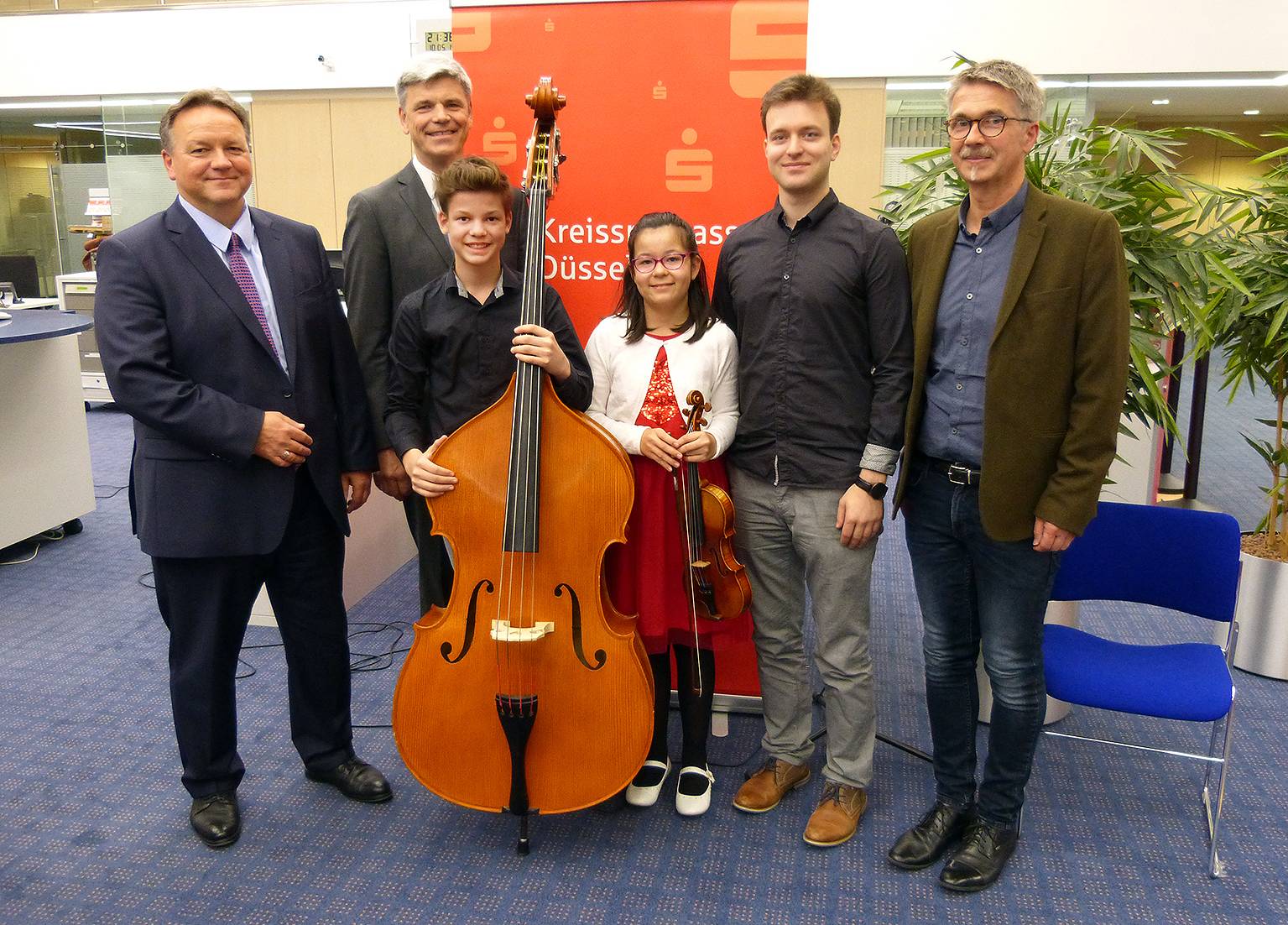  Thomas Döring, Paul Sevenich, Milan Boxberg, Denise Kaiser, Markus Sich und Lebrecht Heidenreich vom Leitungsteam der Musikschule. 