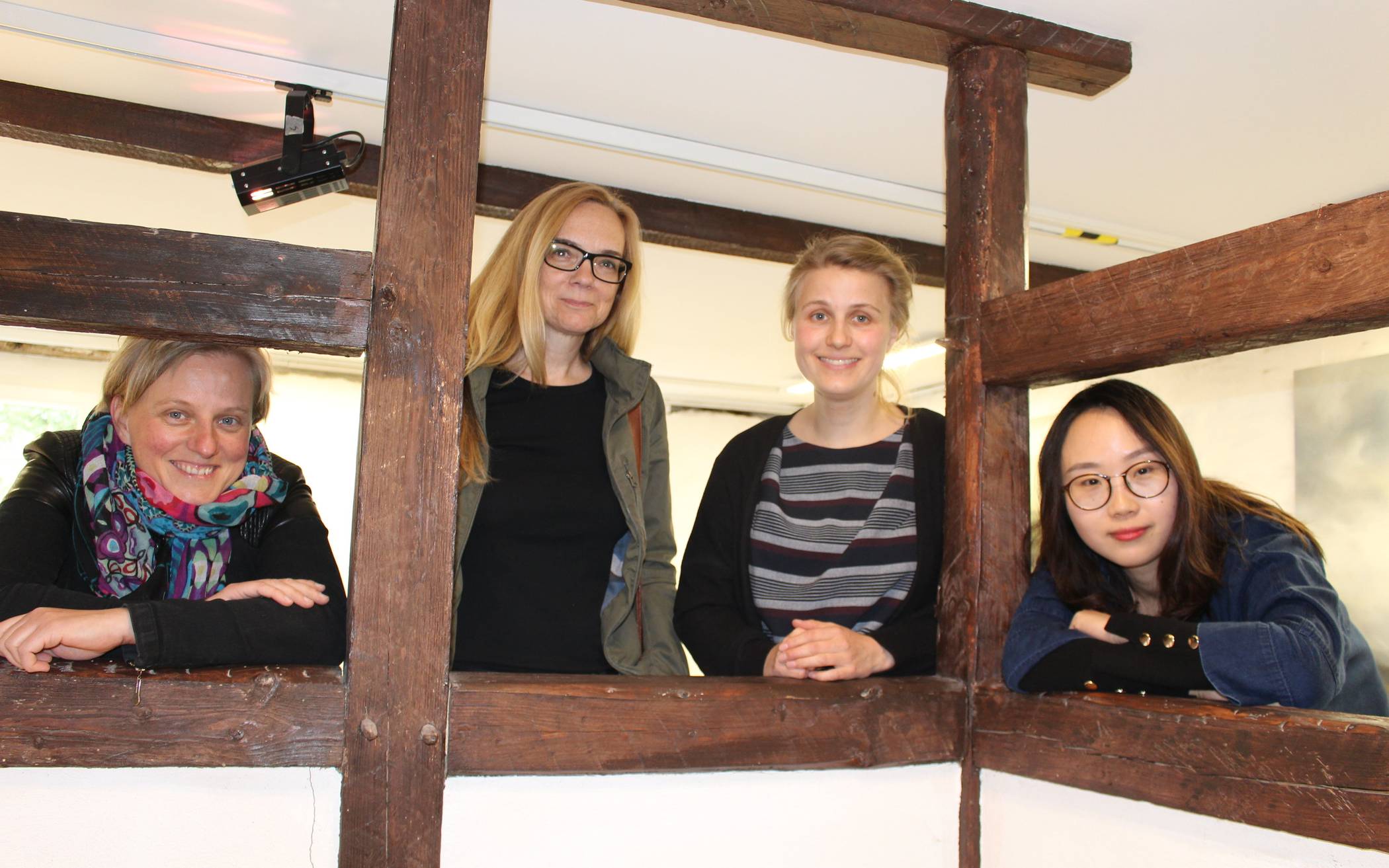  Maren Hering, Tanja Bremer, Jasmin Hantl und Xiaoye Xu sind nur vier von insgesamt sieben Nachwuchstalenten, die derzeit im Kunsthaus Mettmann ausstellen. 