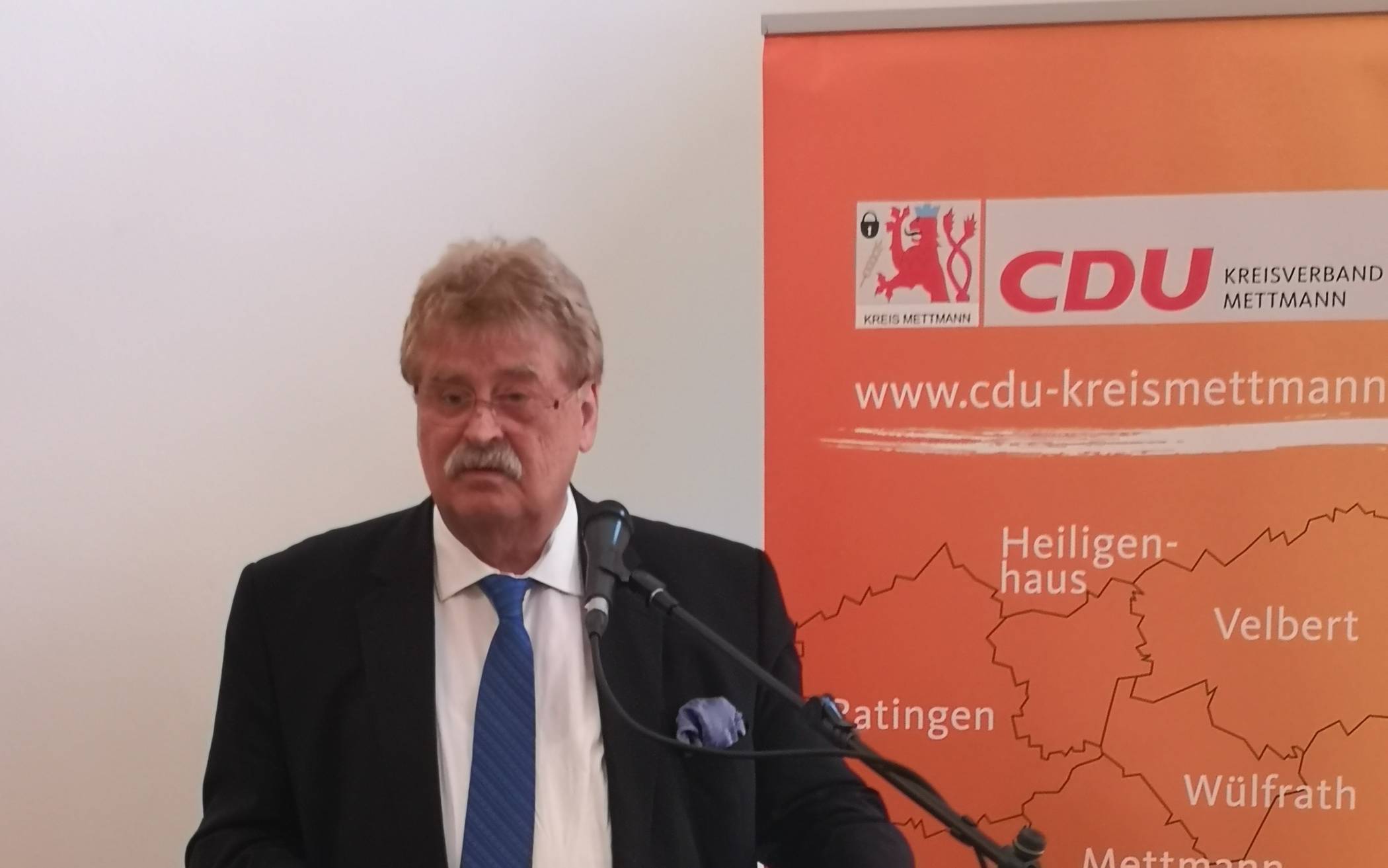 Der Europaabgeordnete Elmar Brok warb auf