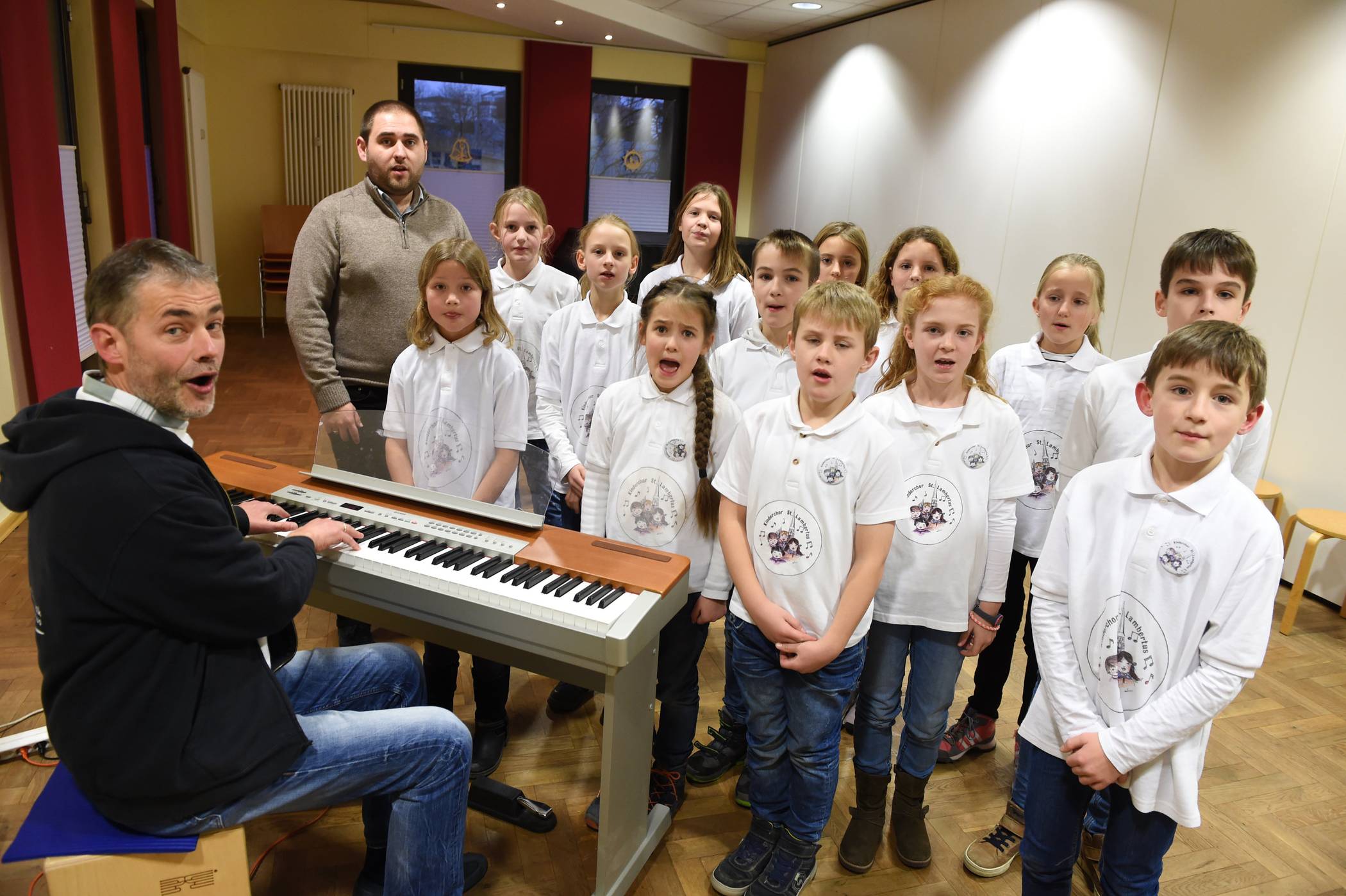  Matthias Röttger macht die Arbeit mit den Kinder- und Jugendchören jede Menge Spaß und der darf auch nicht zu kurz kommen. 