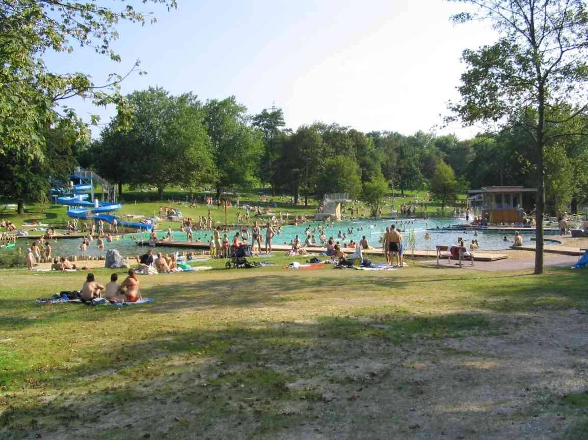 Naturfreibad eröffnet bei tollem Wetter