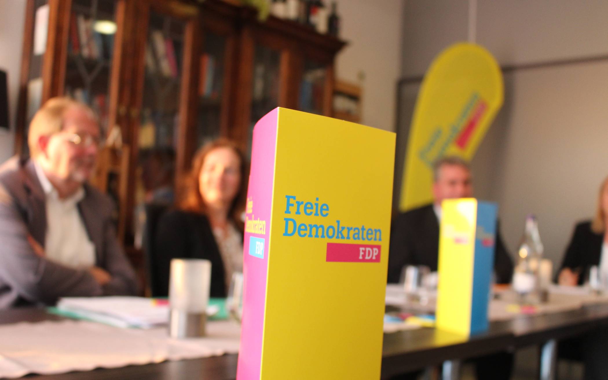  Beim Ortsparteitag der FDP übtr Ortsverbandsvorsitzender Klaus Müller harsche Kritik am Personalstab des Bürgermeisters. 