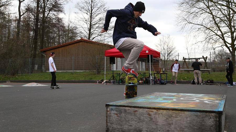 Skater aus dem Kreis treffen sich in Mettmann