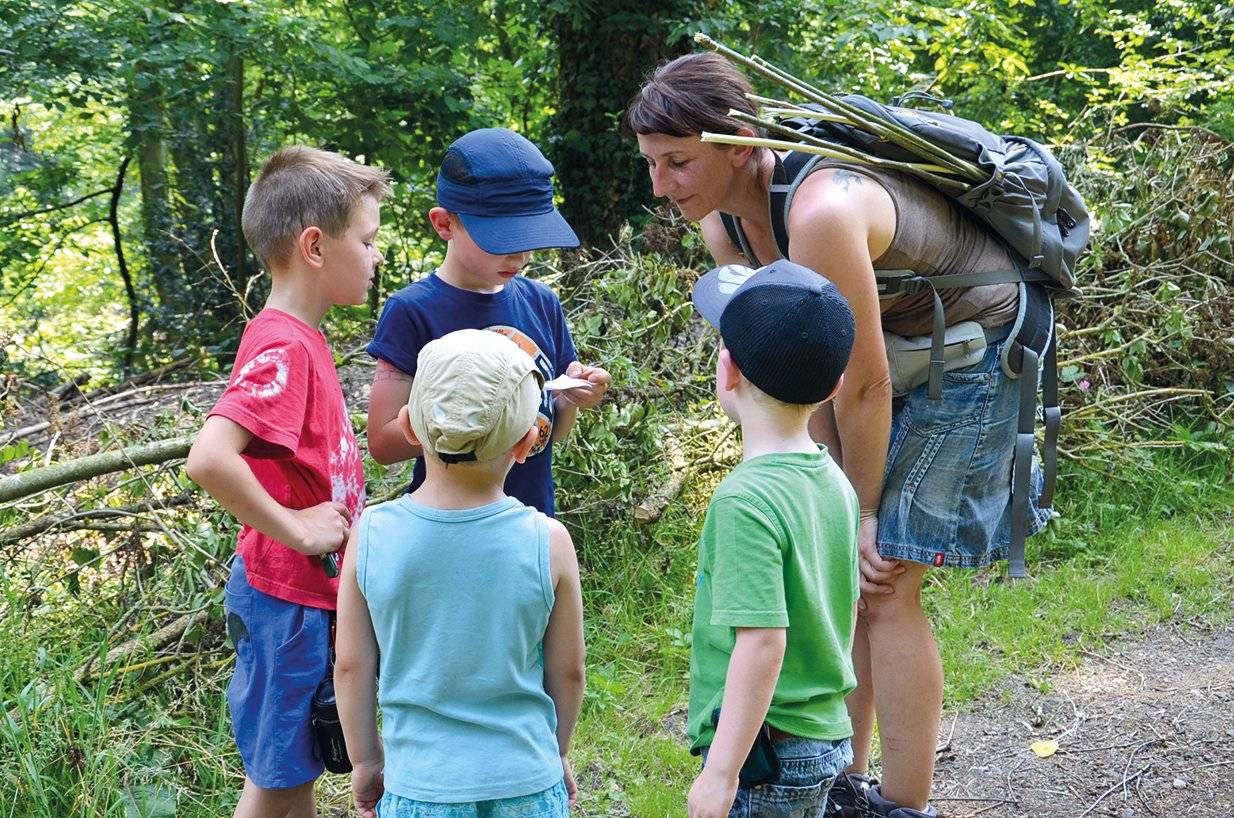 Auf geführten Wanderungen durchs neanderland: Familienspaß und Naturerlebnis