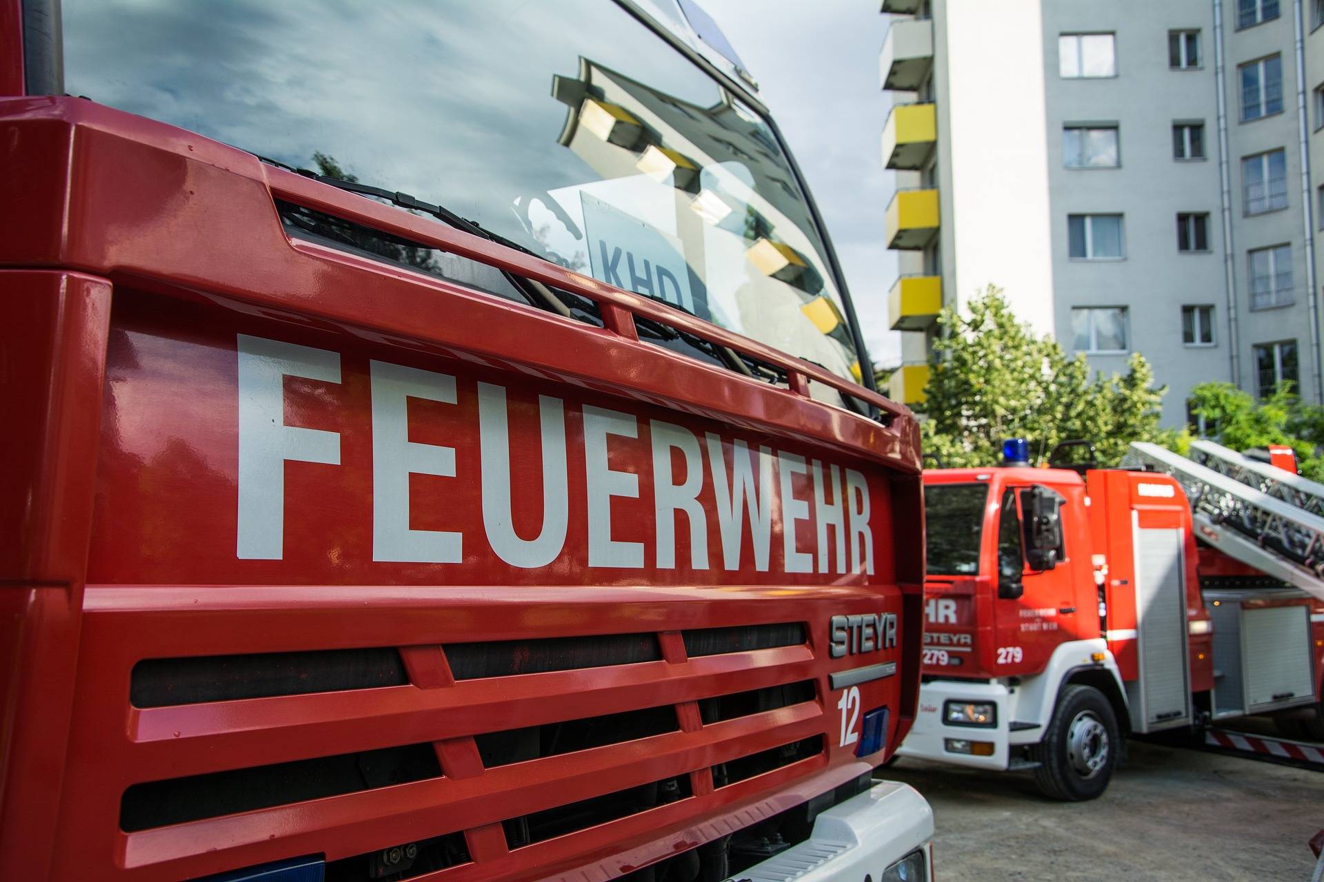 Feuerwehreinsatz an der Moselstraße: Angebranntes Essen als Grund für die piepsenden Rauchmelder