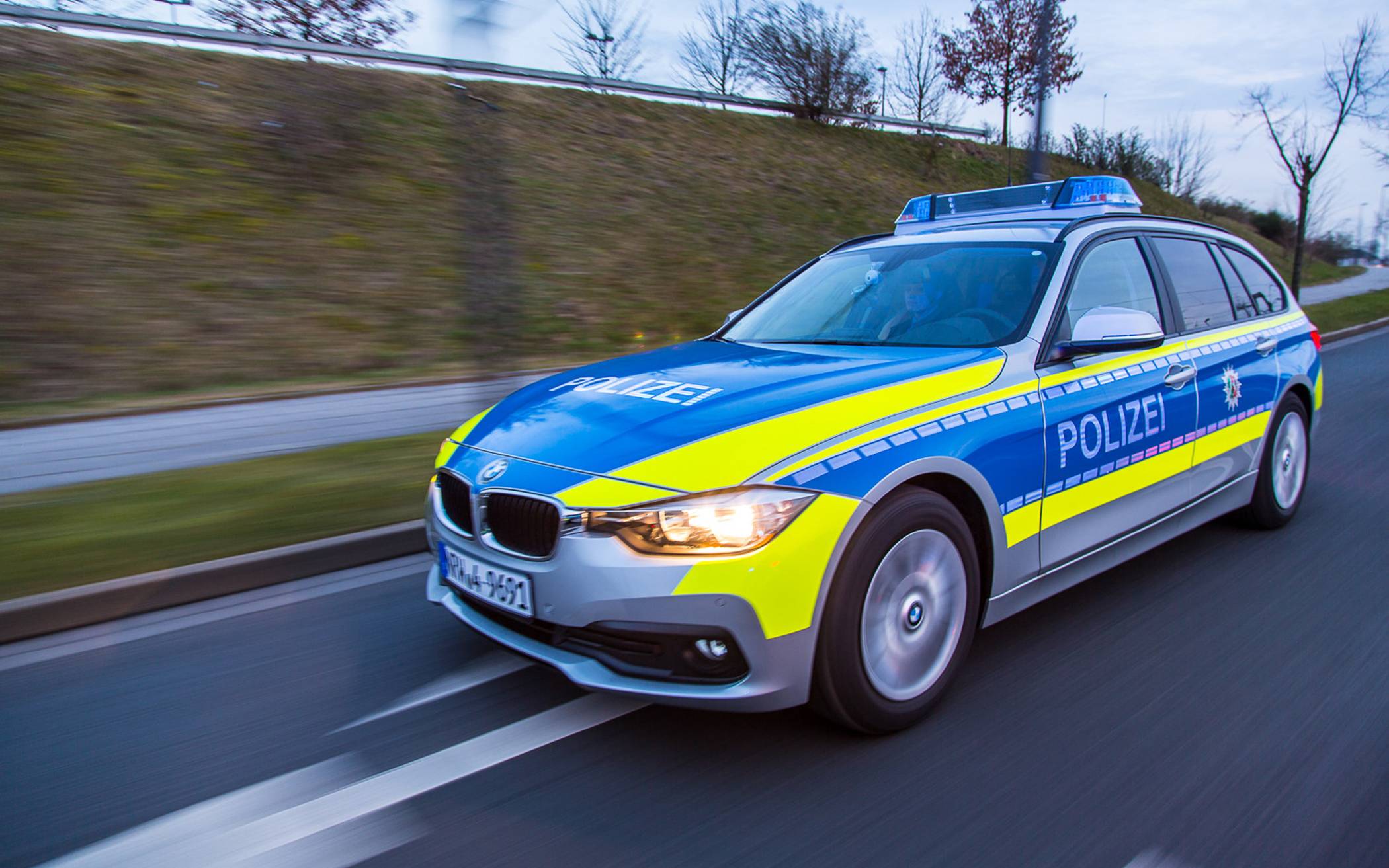 Am Löffelbeckweg in Metzkausen: Trunkenheitsfahrt und Drogenverdacht am frühen Sonntagmorgen