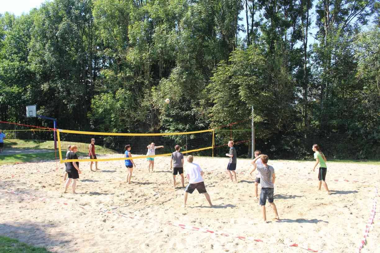  Das Beachvolleyballspiel hat auf dem Quantenbergfest Tradition. 