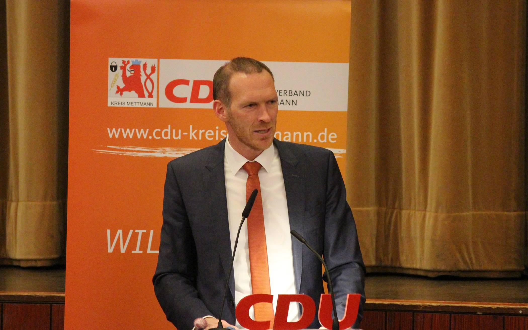  Auf dem CDU-Parteitag fordert Kreisvorsitzender Jan Heinisch intelligent geplante und umgesetzte Umweltspuren. 