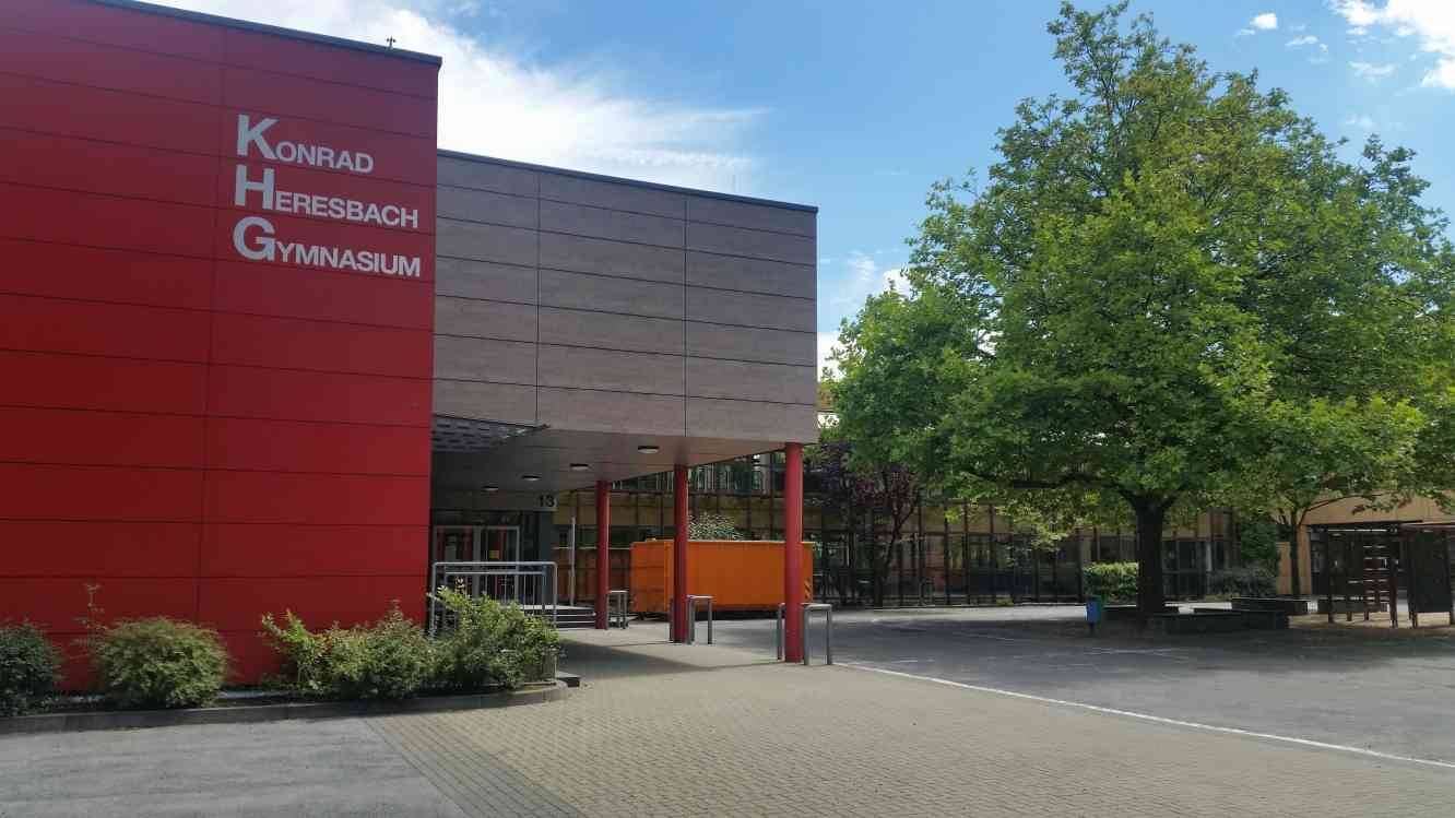  Das Mettmanner Konrad-Heresbach-Gymnasium. 