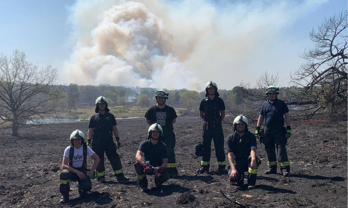 Feuerwehr im Waldbrandeinsatz im Kreis Viersen