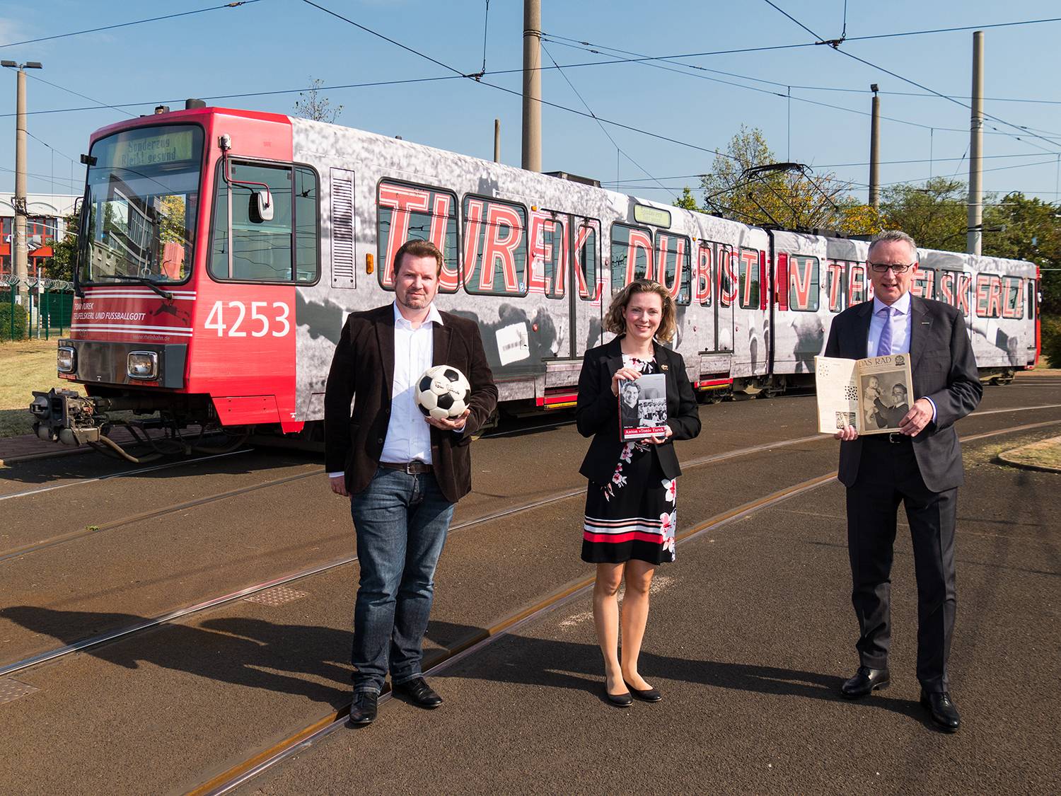 „Teufelskerl“ und „Fußballgott“