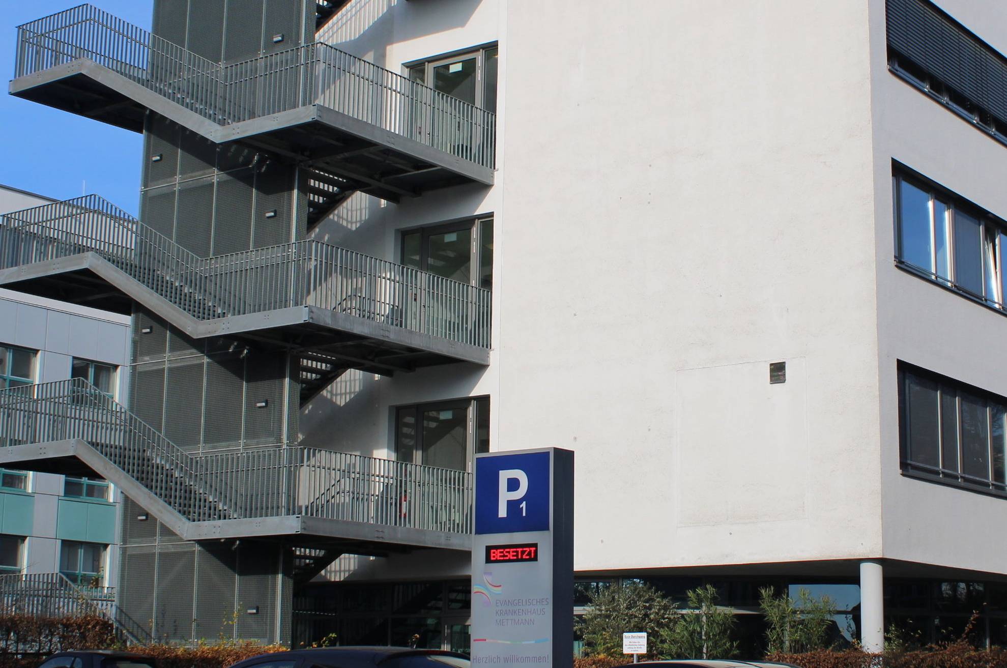  Das Evangelische Krankenhaus Mettmann. 